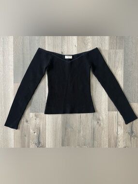 Aritzia Babaton Ribbed V-Neck Long Sleeve Shirt - Black - Size XS